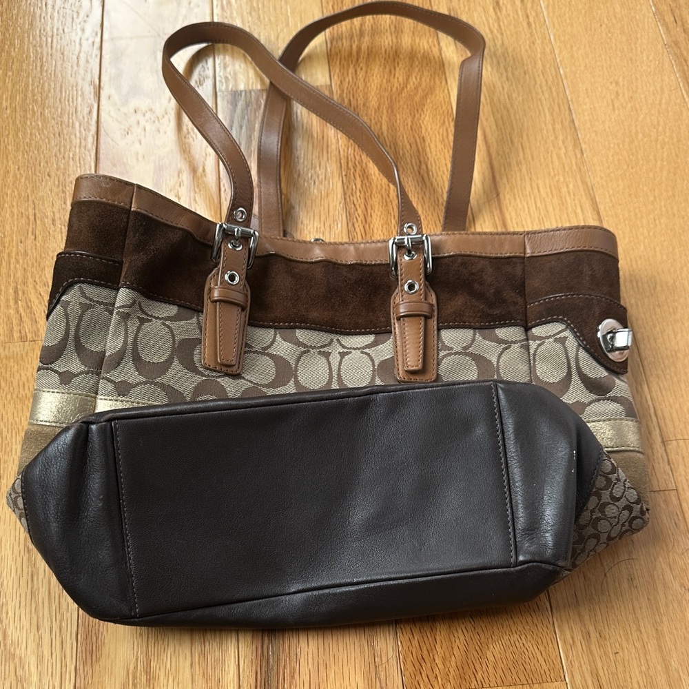Coach Brown and Tan Signature Tote - Picture 2 of 4